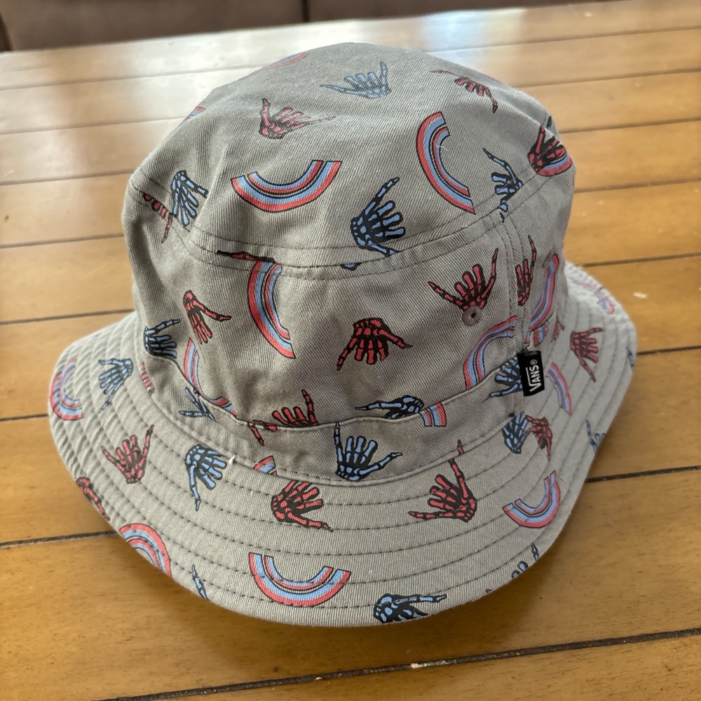 Vans Undertone Shaka Rainbow Bucket Hat